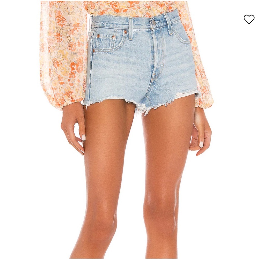 NWT- Levi’s 501 Original Short in Luxor Heat